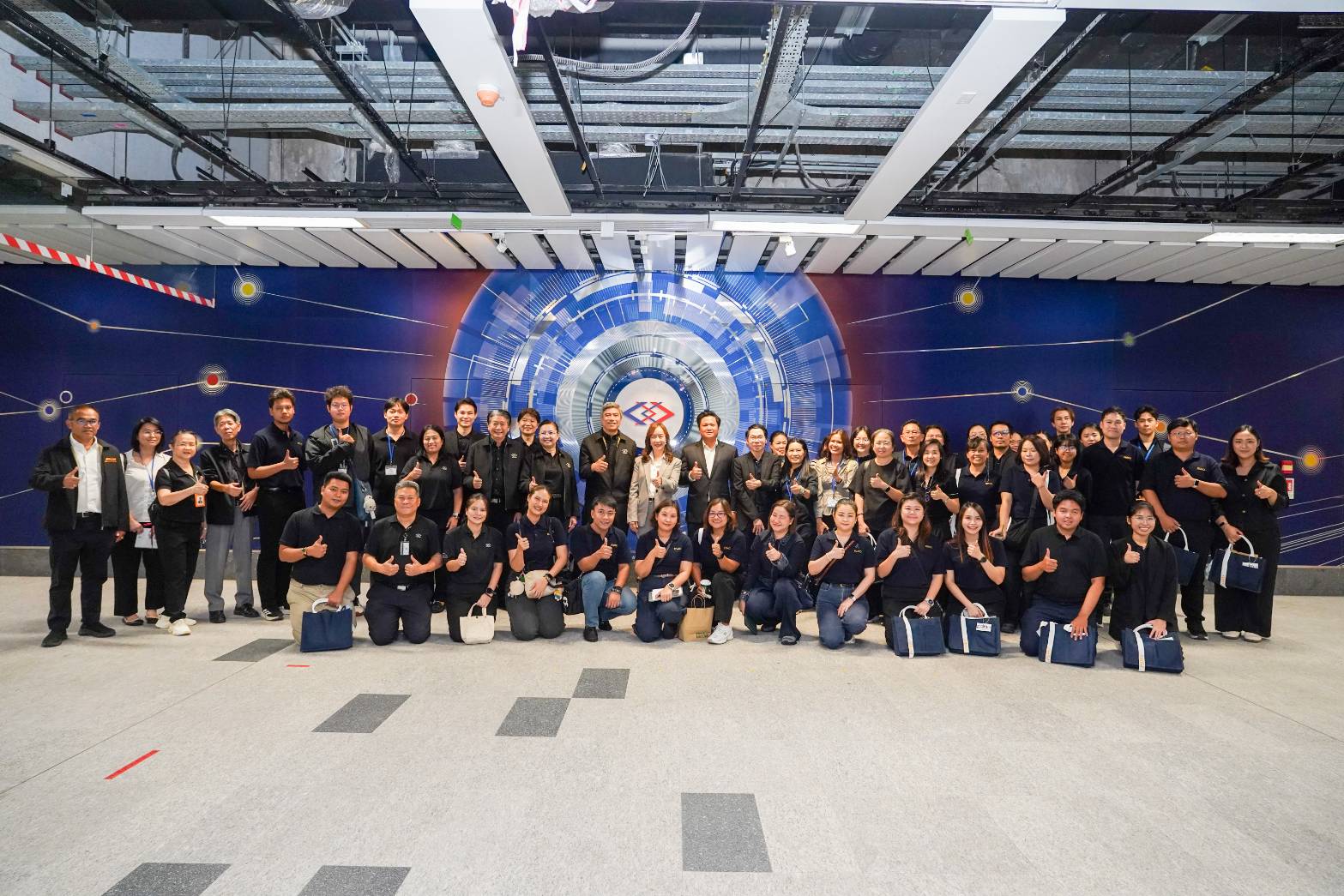 สบน.เดินหน้า ESG Bond ลดต้นทุนประเทศ สร้างการพัฒนาอย่างยั่งยืน ชูรถไฟฟ้าสายสีส้มคือต้นแบบ ESG ครบ 3 มิติ-image-43